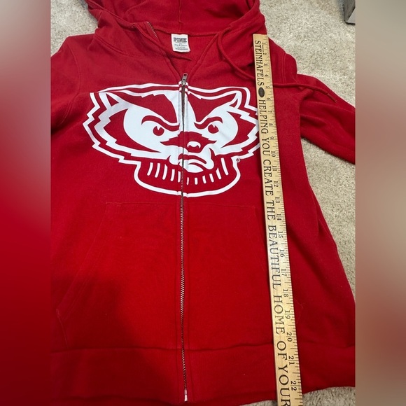 Victoria’s Secret Wisconsin Badgers Women’s  XS Zip-Up Hoodie Pink 5th & Ocean - Picture 8 of 10